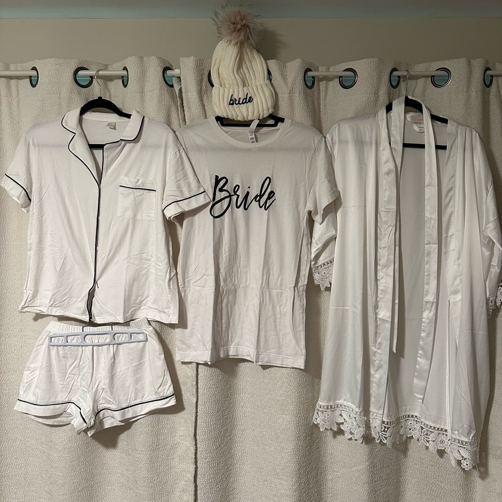 Bride to Be Apparel Size M